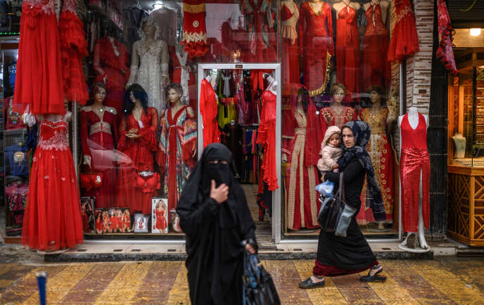 La vitrine d’une boutique de lingerie à l’occasion de la Saint-Valentin à Rakka, en Syrie, le 14 février.