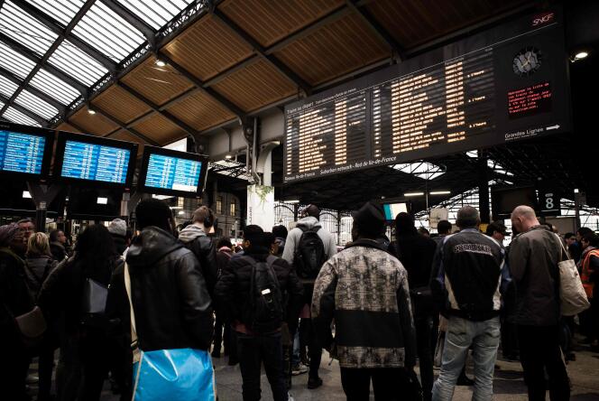 A Paris, gare Saint-Lazare, lors la grève du 9 avril 2018 contre la réforme de la SNCF.