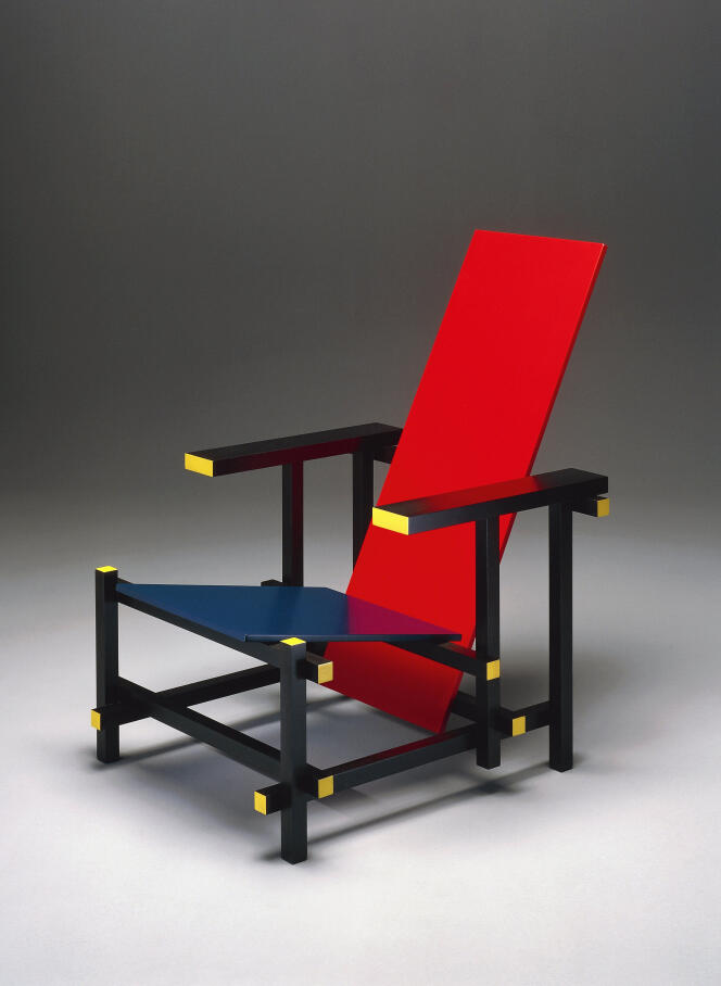 « Fauteuil bleu et rouge », de Gerrit Thomas Rietveld (1918), usage exemplaire de la couleur dans le modernisme.