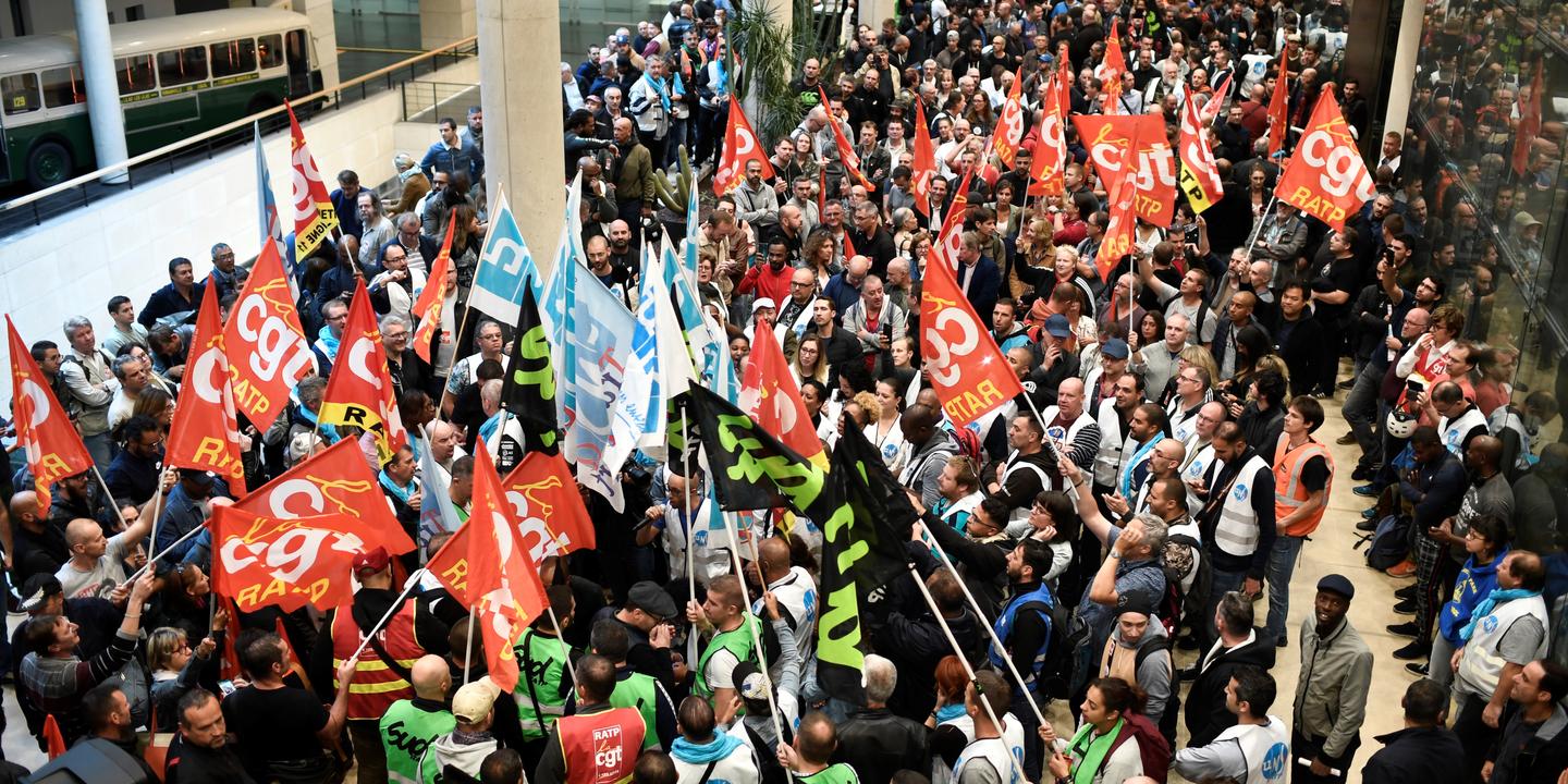 Greve Du 5 Decembre On Se Croirait A La Veille D Un Typhon Je Ne Me Souviens Pas Avoir Deja Vecu Ca