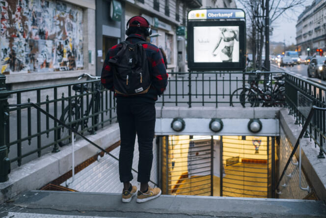 La station de métro Oberkampf fermée à l’occasion de la grève de la RATP, à Paris, le 5 décembre.