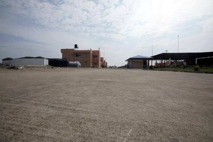 Le poste-frontière de Sèmè-Kraké, principal point de passage au sud du Bénin vers le Nigeria, en juillet 2019.