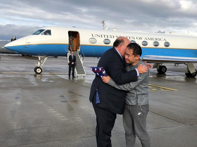 Xiyue Wang (à droite), un Américain emprionné en Iran, a été libéré dans le cadre d’un apparent échange de prisonniers entre les Etats-Unis et Téhéran.