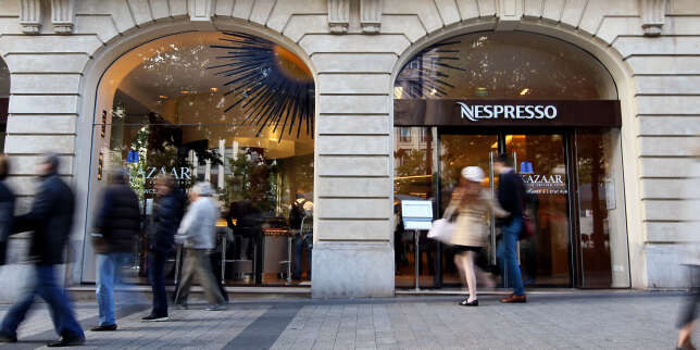 Nespresso ferme boutique sur les Champs-Elysées