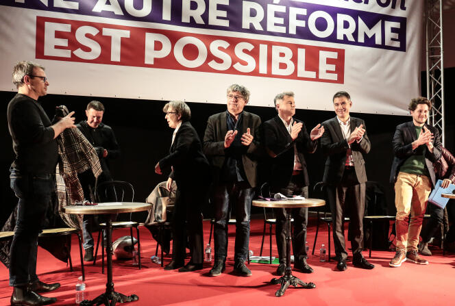 Meeting unitaire de la gauche contre la réforme des retraites, à Saint-Denis, le 11 décembre.
