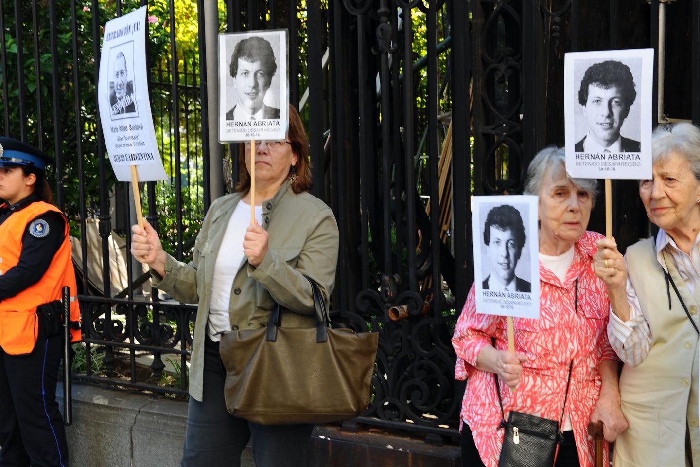 Dictature argentine l’expolicier Mario Sandoval, accusé de crimes