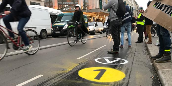 Greve A Paris La Ruee Sur Les Pistes Cyclables Et Les Limites Des Velos Et Trottinettes En Libre Service