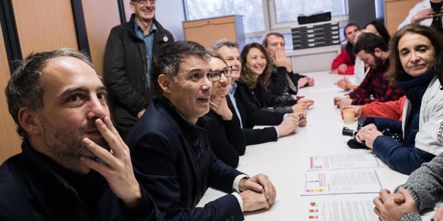 La gauche et les écologistes dénoncent le leurre du retrait de l'âge pivot