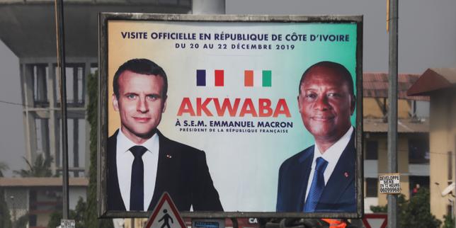 Emmanuel Macron en visite en Côte d’Ivoire, « partenaire fondamental » pour la stabilité au Sahel
