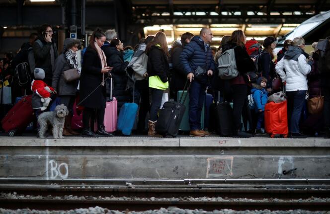 A la gare de l’Est, à Paris, lors d’une grève de tous les syndicats de la SNCF et de la RATP en décembre 2019.