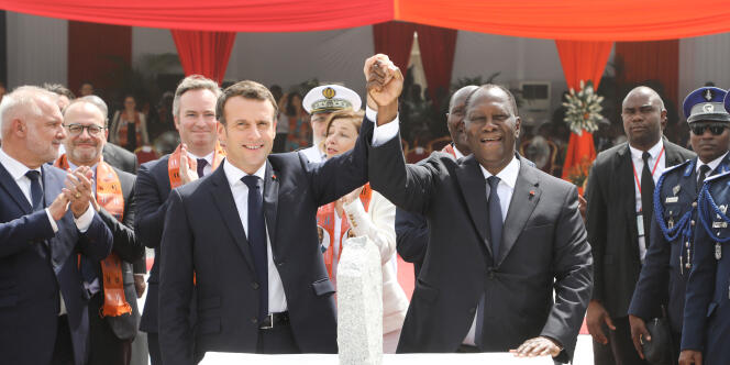 Les présidents français et ivoirien à Bouaké, le 22 décembre 2019.