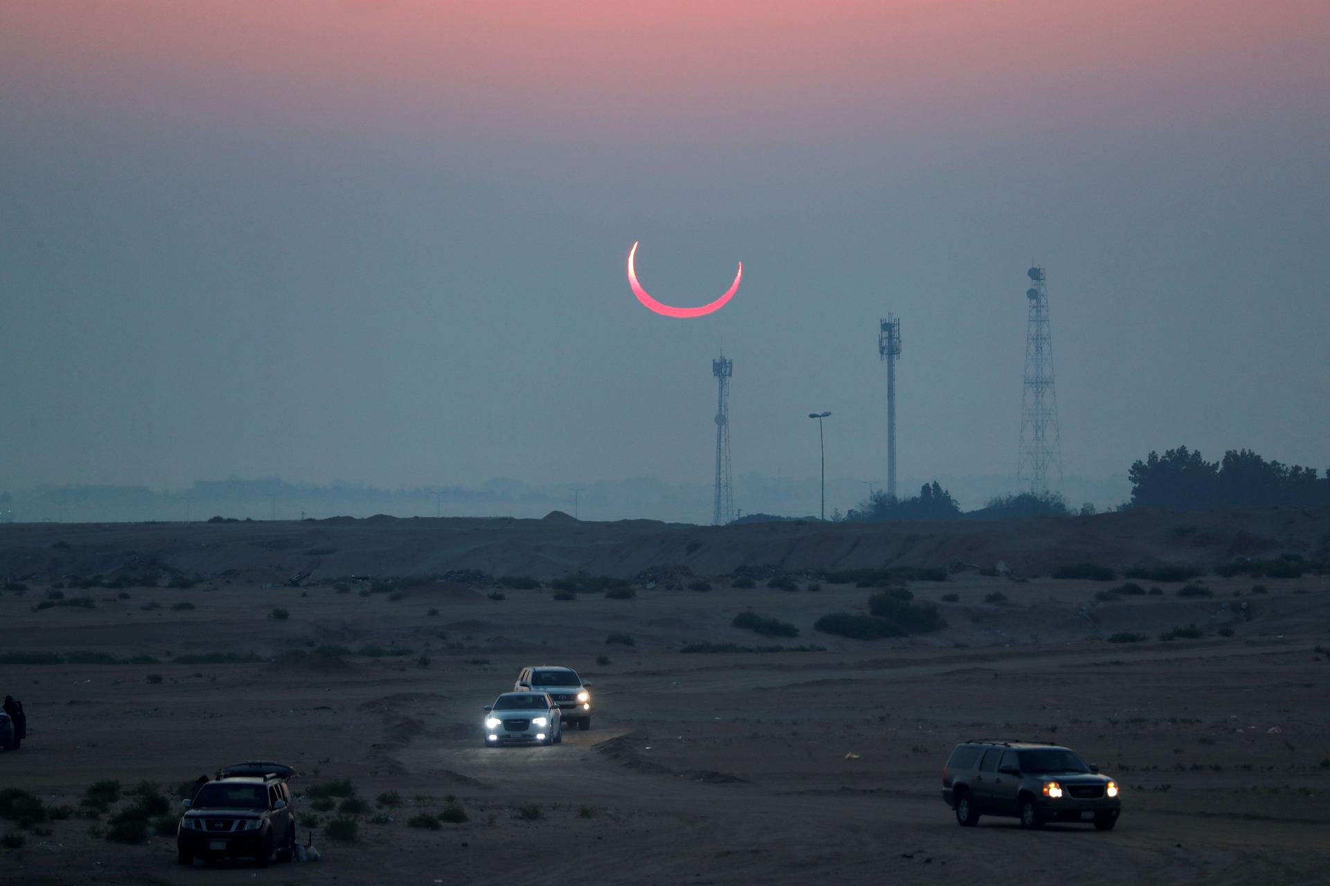 Une Rare Eclipse Solaire Cercle De Feu Visible Jeudi En Asie