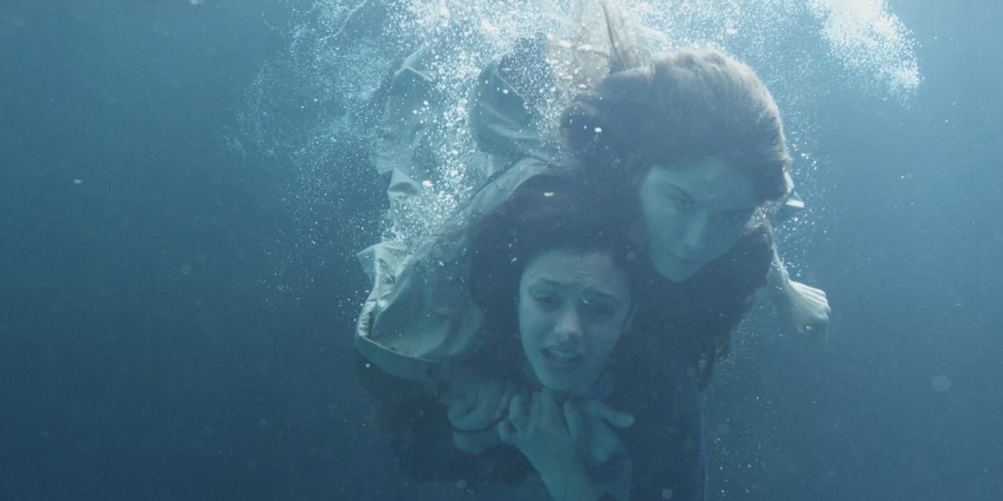 Une Ile Laetitia Casta Dans Un Profond Et Poetique Conte De Sirenes Sur Arte Pour les articles homonymes, voir noé. https www lemonde fr culture article 2020 01 09 une ile laetitia casta dans un profond et poetique conte de sirenes sur arte 6025338 3246 html