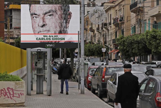Un portrait de Carlos Ghosn affiché sur un panneau publicitaire de Beyrouth, en soutien à l’ancien PDG de Renault-Nissan, le 6 décembre 2018.