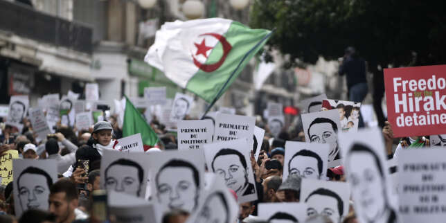 Algérie : « Après dix mois de contestation, la saison 2 du Hirak peut commencer »