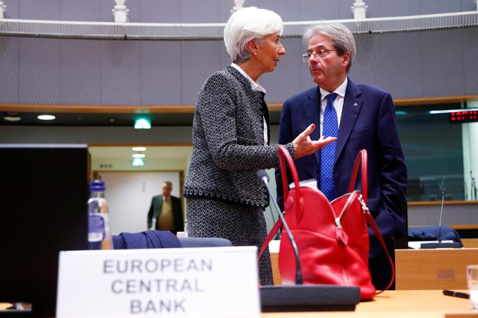 l’année 2020 s’annonce aussi médiocre que la précédente - Euro 2020 La présidente de la BCE, Christine Lagarde, et le commissaire européen à l’économie, Paolo Gentiloni, à Bruxelles (Belgique), le 4 décembre 2019.