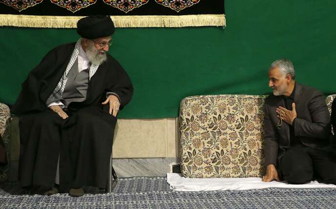 L’ayatollah Ali Khamenei et le général Ghassem Soleimani, en mars 2015.