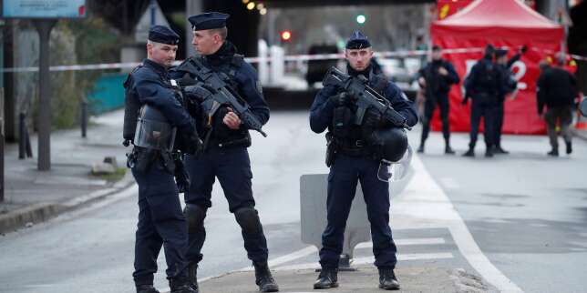 Le parquet antiterroriste se saisit de l'enquête sur l'attaque au couteau à Villejuif