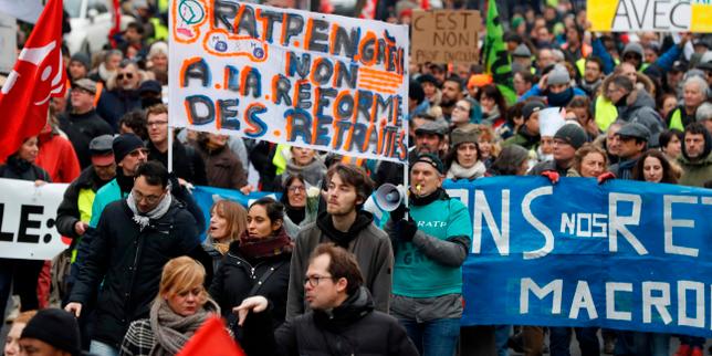 Réforme des retraites : sur le terrain, les grévistes entament une semaine « vitale »