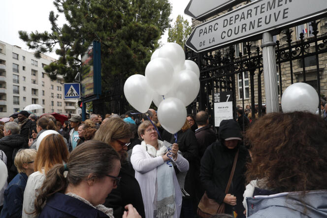 Marche à Pantin (Seine-Saint-Denis) le 5 octobre 2019, en hommage à Christine Renon, directrice d’école qui s’est suicidée.