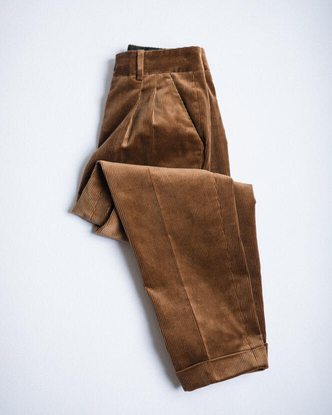 Pantalon à pinces, Margaret Howell, 400 €.