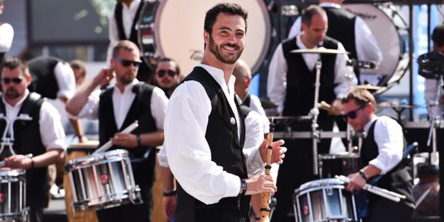 Un virtuose de la musique bretonne mis en examen pour viols et placé en détention