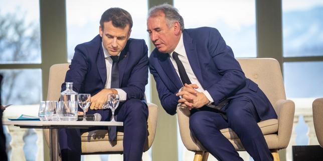A Pau, Emmanuel Macron marche sur le « chemin de crête » écologique