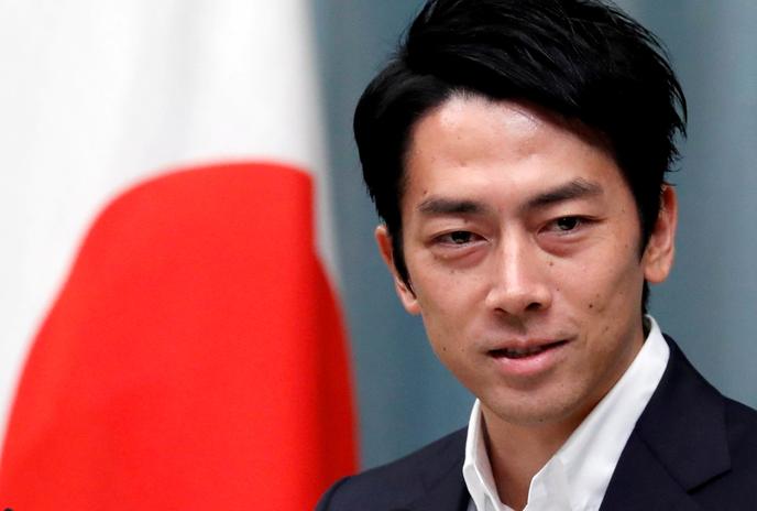 Shinjiro Koizumi Ce Ministre Japonais Qui A Pris Le Premier Un Conge Paternite