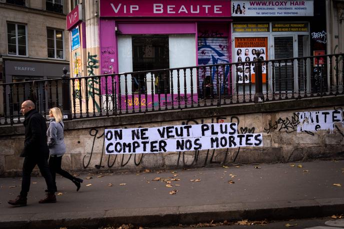 Feminicides 20 Ans De Reclusion Pour Avoir Brule Vive Sa Femme