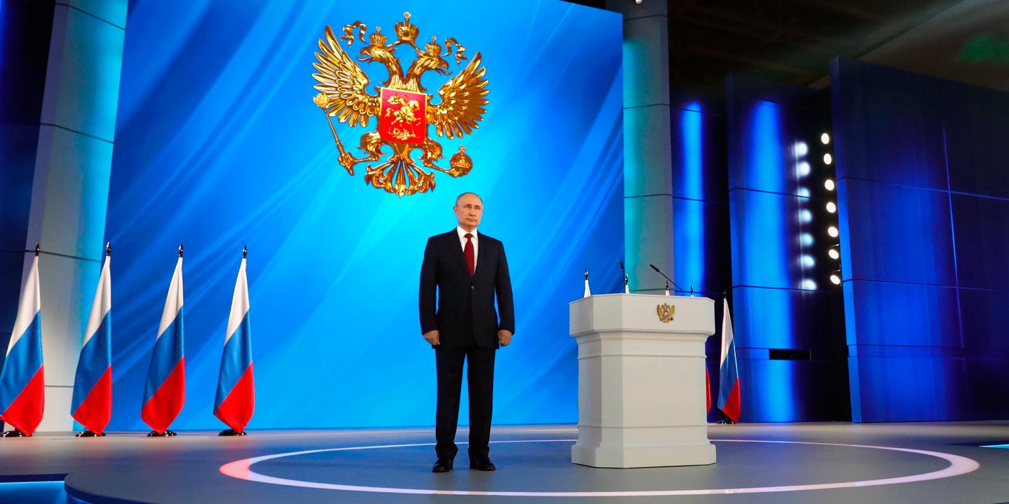 Vladimir Poutine prépare l’après-2024 au sommet de la Russie