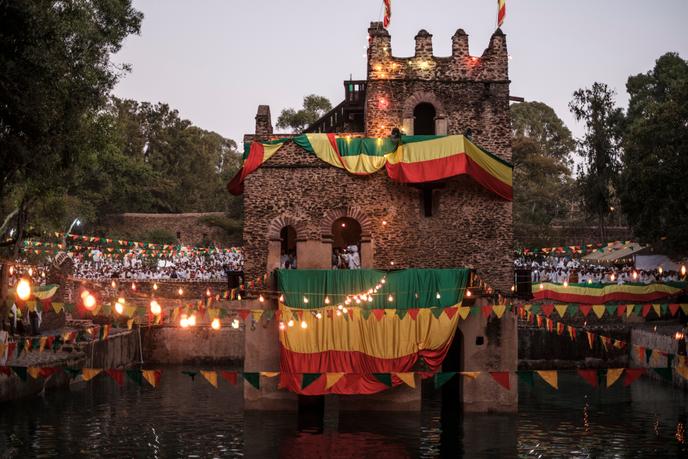 En Ethiopie, la fête orthodoxe de Timkat célèbre à la fois le baptême du Christ dans le Jourdain et l’Epiphanie. Ici à Gondar, le 19 janvier 2020.