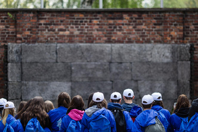 Lors d’une visite à Auschwitz (Pologne), en mai 2016.