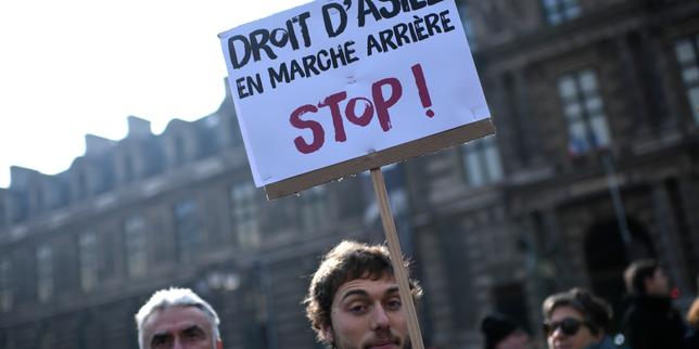 Immigration : des propositions chocs pour « simplifier » et « ouvrir » le droit au séjour