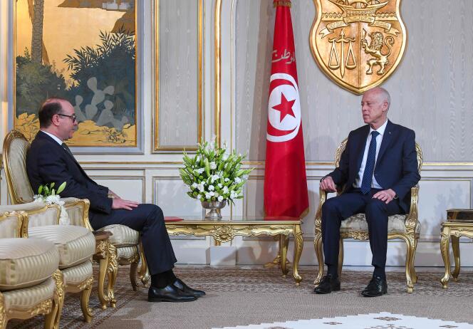 Elyes Fakhfakh et le président de la République tunisienne, Kaïs Saïed, le 20 janvier.