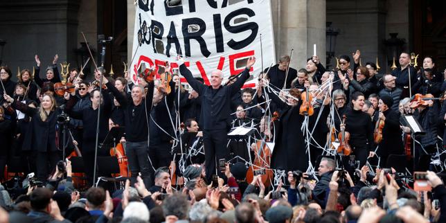 « Ce n'est pas un conflit qui s'essouffle mais qui reprend son souffle » : contre la réforme des retraites, de nouvelles formes d'action se multiplient