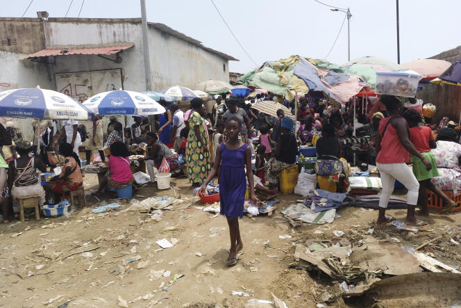 Au marché de Bucaros, à Cabinda, en 2019.