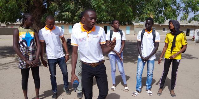 Au Sénégal, des clubs de jeunes plaident en faveur de leurs droits contre les mariages précoces