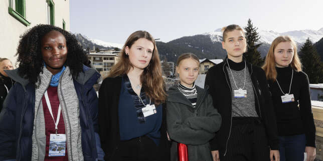« J'ai compris la définition du mot racisme » : la militante Vanessa Nakate rognée d'une photo au Forum de Davos
