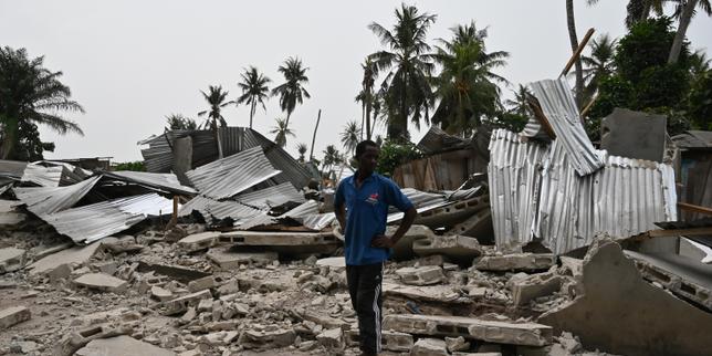 « On dirait qu'une tornade est passée par là » : déguerpissement surprise près de l'aéroport d'Abidjan