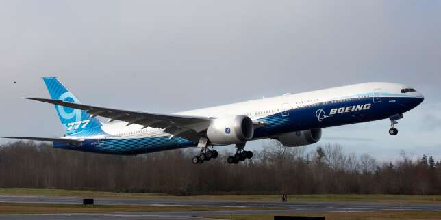 Le Boeing 777X décolle pour son vol inaugural, après plusieurs reports