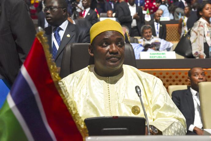 Le président gambien, Adama Barrow, lors d’un sommet de l’Union africaine, à Niamey, le 7 juillet 2019.