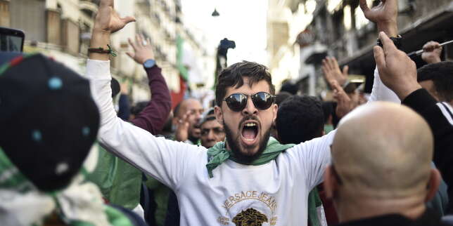 « En Algérie, le référendum est un moyen de prendre la température et de se refaire une virginité »