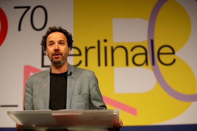 Le nouveau directeur artistique Carlo Chatrian lors de la conférence de presse de la 70e édition de la Berlinale, à Berlin, le 29 janvier 2020.
