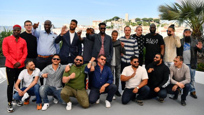 Ladj Ly et l’équipe des « Misérables » au Festival de Cannes, le 16 mai 2019.