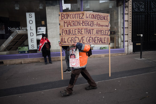 Manifestation contre la réforme des retraites, à Paris, le 29 janvier.