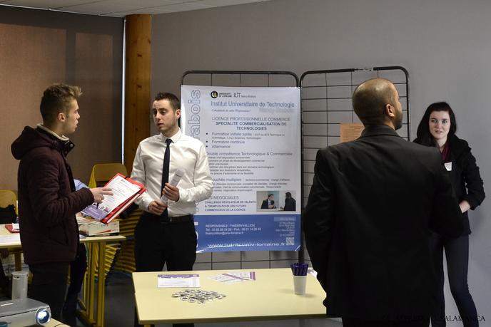 Diplome En Trois Ans Moins De Poursuite D Etudes Les Iut A
