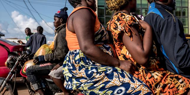 Au Cameroun, dans la jungle des motos-taxis