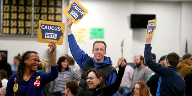 Primaire démocrate : au caucus d'Adel, dans l'Iowa, le ballet des électeurs