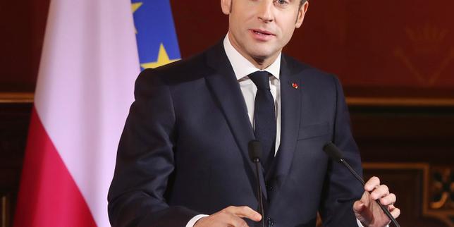 En Pologne, Macron appelle au respect des valeurs européennes