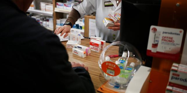 La vente des médicaments sans ordonnance poursuit son recul en France